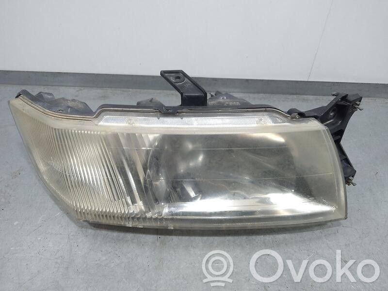 Mitsubishi Space Wagon Phare frontale 