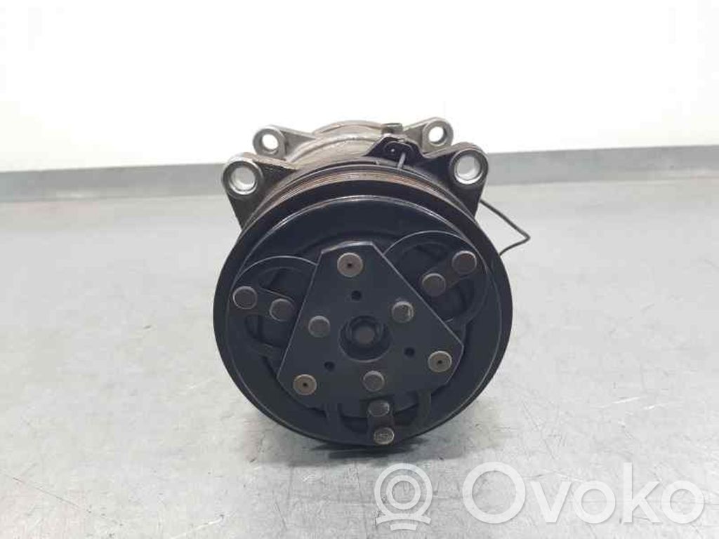 Kompresor / Sprężarka klimatyzacji A/C   8FK351109061,HELLA