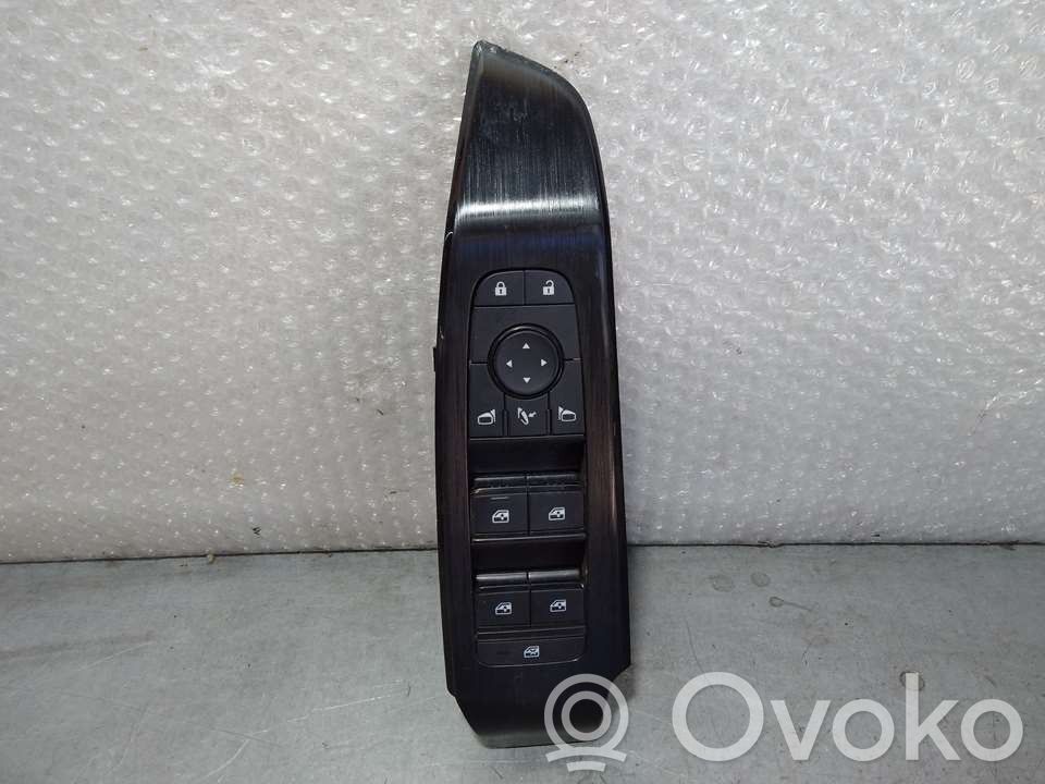 Nissan Qashqai J12 Comutator comandă geamuri electrice 