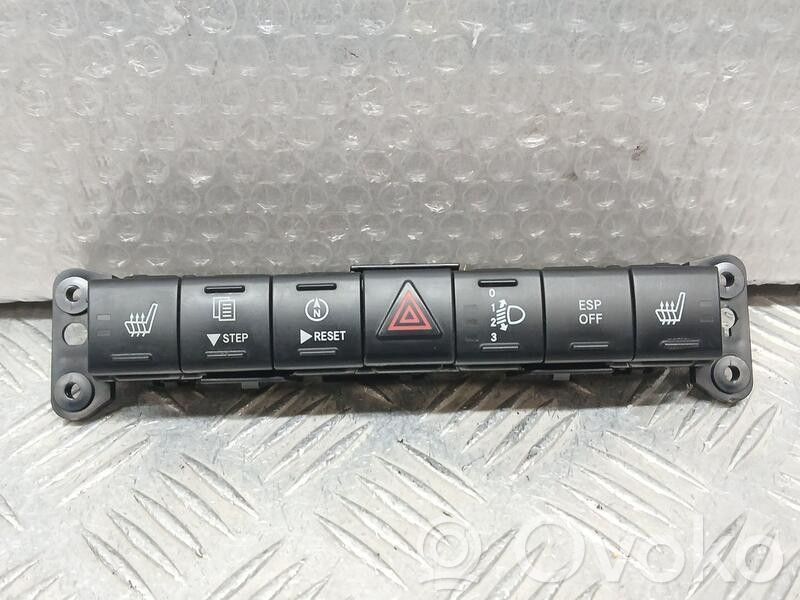 Dodge Avenger Multifunctional control switch/knob 