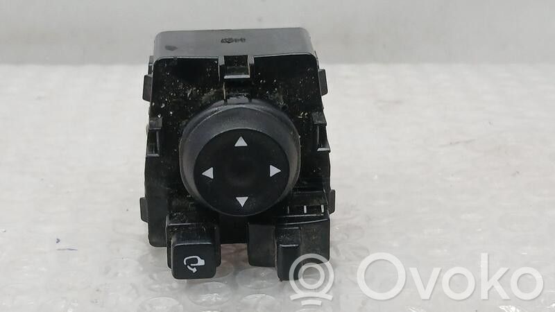 Interruttore specchietto retrovisore   93530BV010
