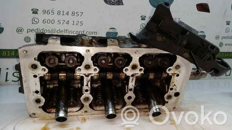 Chrysler 300M Engine head 