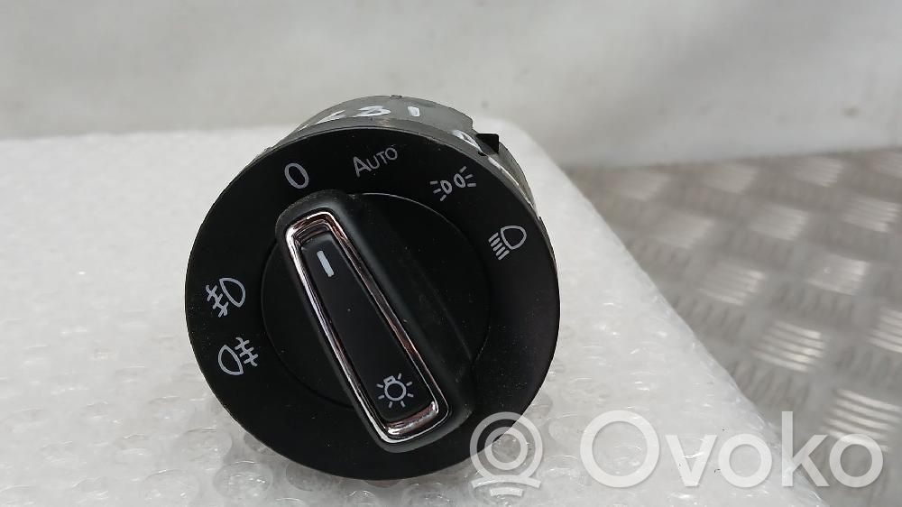 Seat Leon (5F) Interruptor de luz 