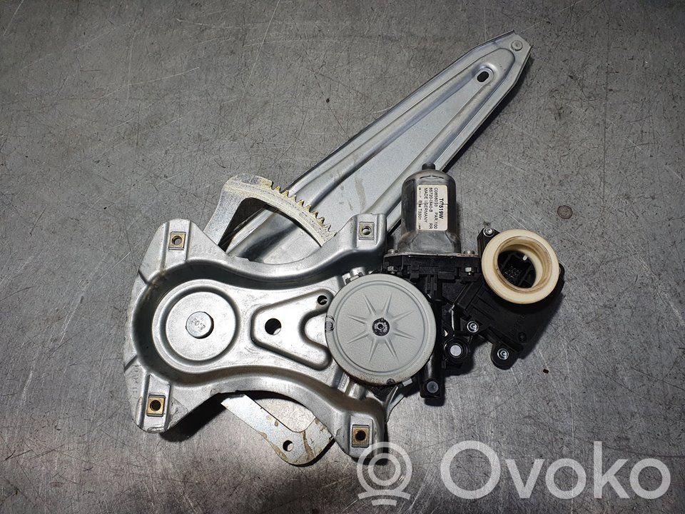 Toyota Auris E180 Regulador de puerta trasera con motor 