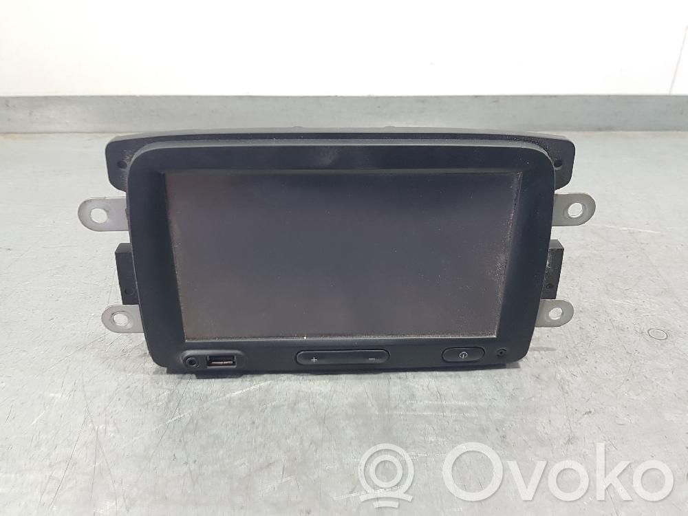 Dacia Dokker Unitate principală radio/CD/DVD/GPS 