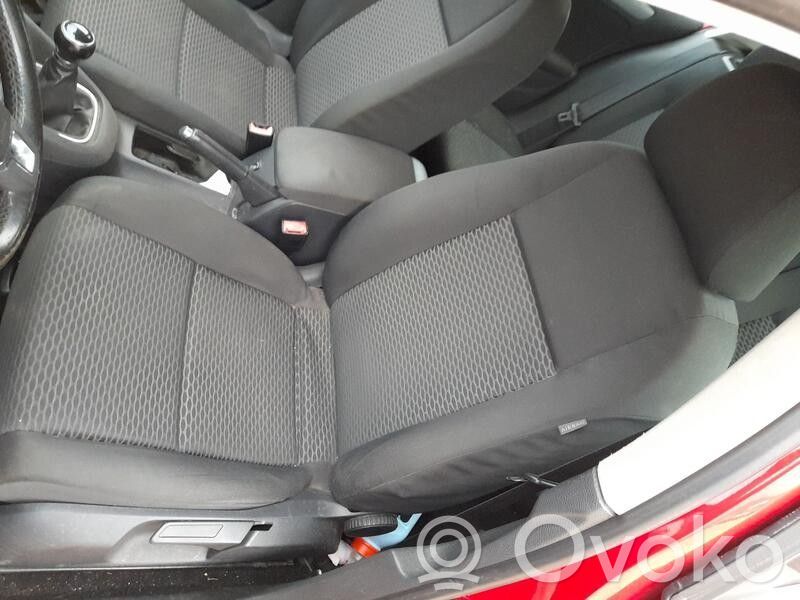 Volkswagen Golf VI Sedile anteriore del conducente