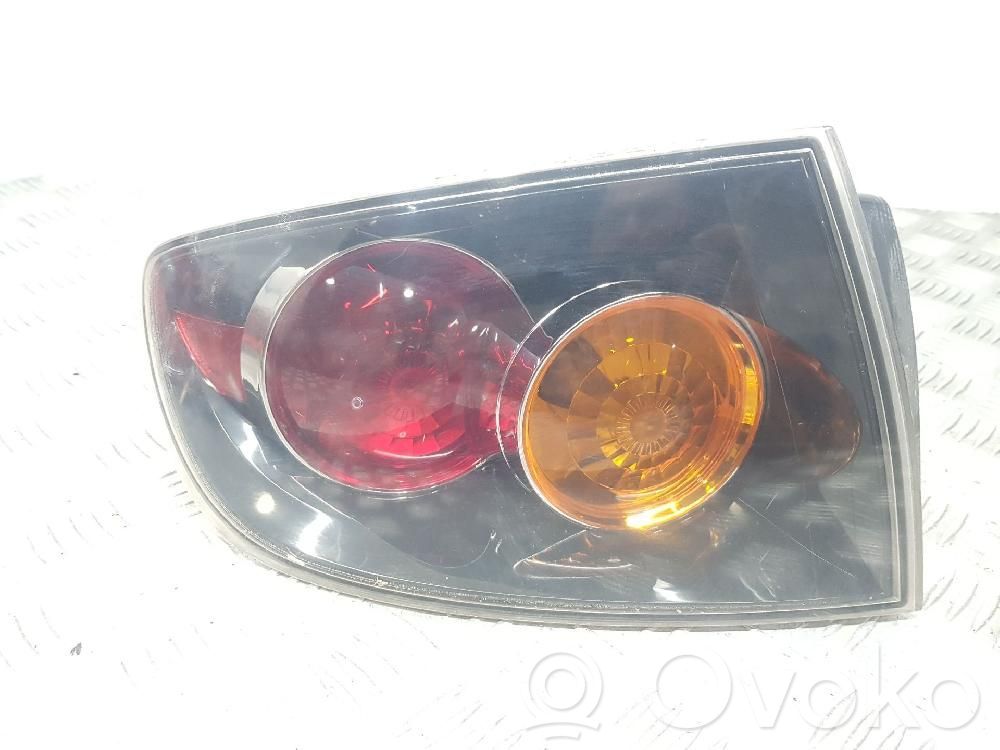 Mazda 3 I Takaluukun takavalot 