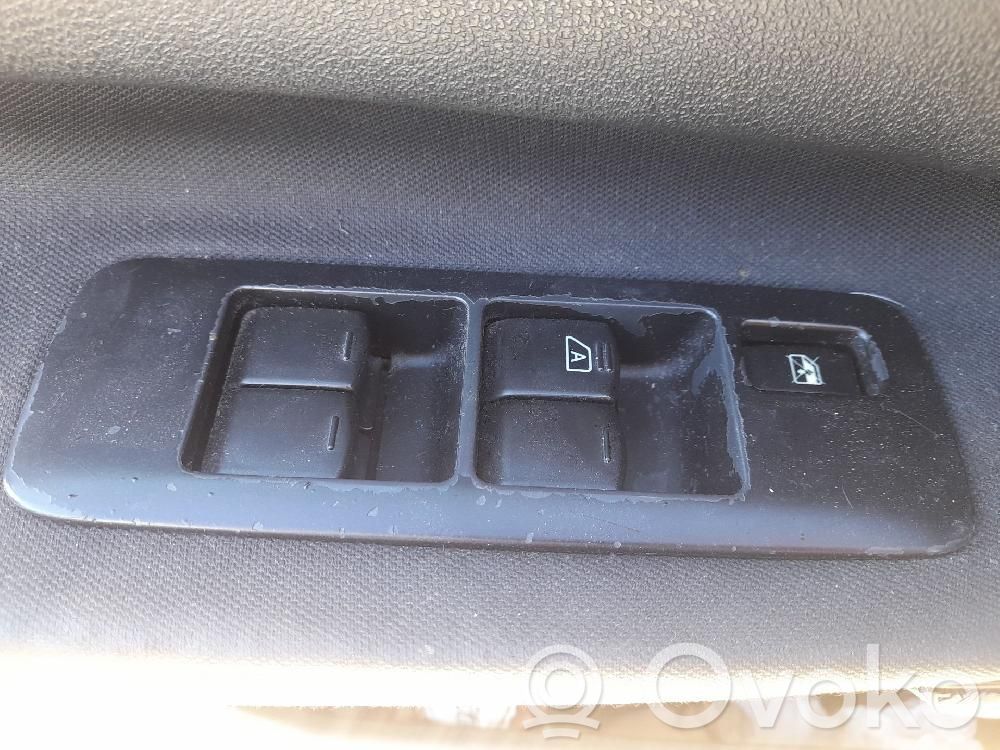 Nissan Qashqai Comutator comandă geamuri electrice 