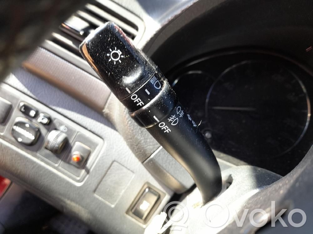 Toyota Avensis T250 Commodo d'essuie-glace 