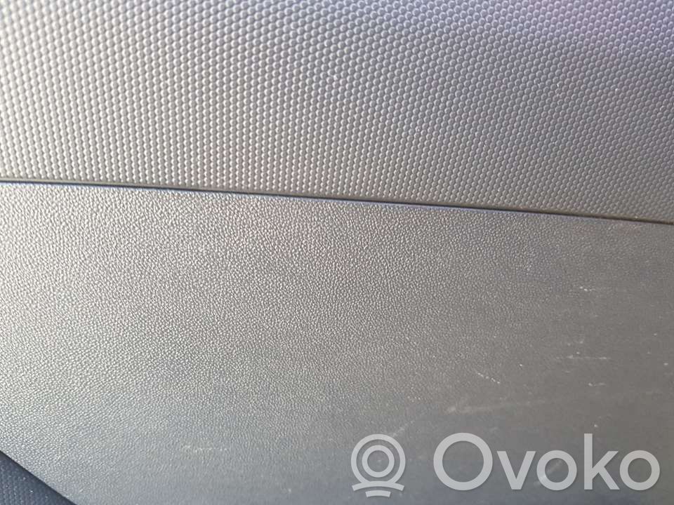 Ręczny podnośnik szyby drzwi tylnych   82450L
