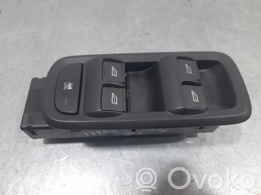 Interruptor del elevalunas eléctrico   G1B514A132DA