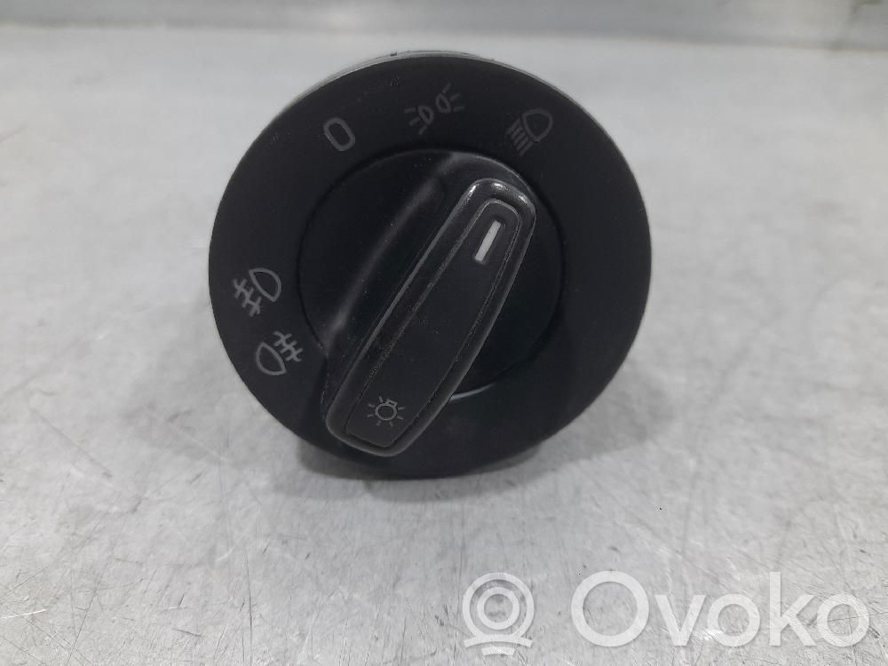 Seat Toledo IV (NH) Interruptor de luz 