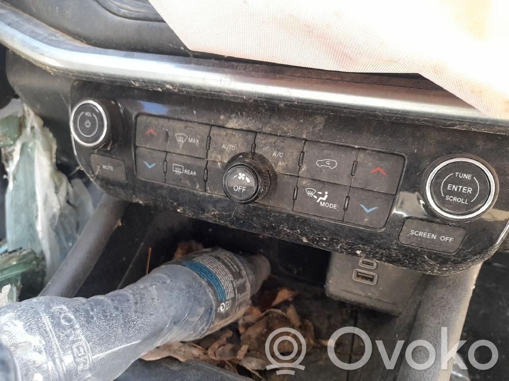 Jeep Compass Climate control unit 