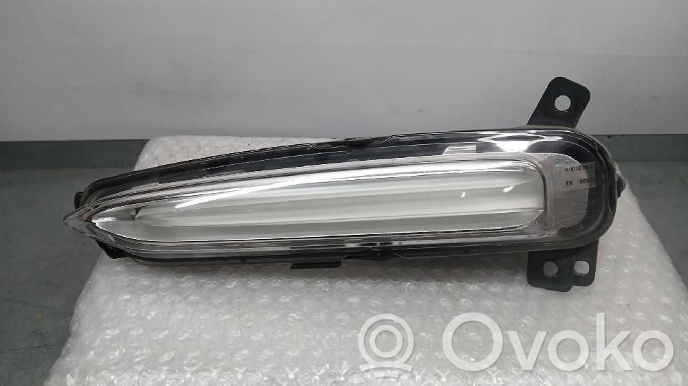 Scheinwerfer   7471837,90156474