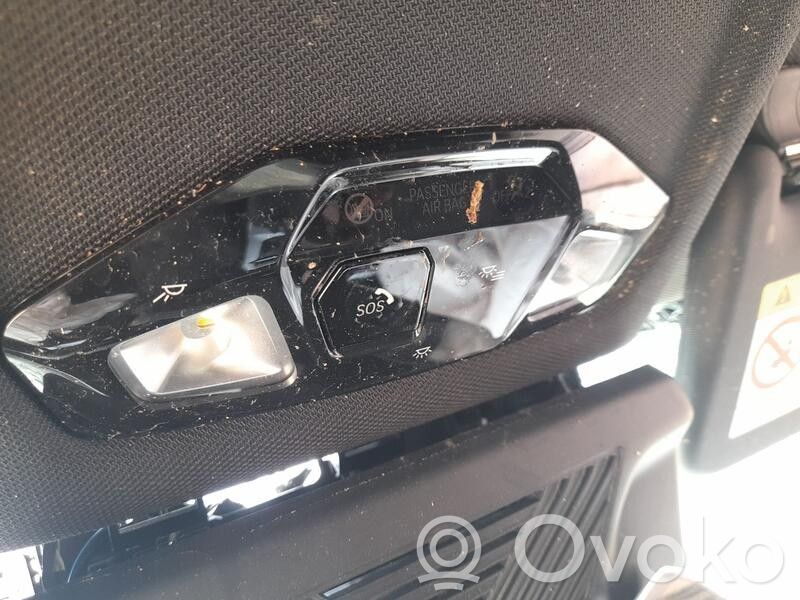 BMW X1 U11 Etuistuimen valo