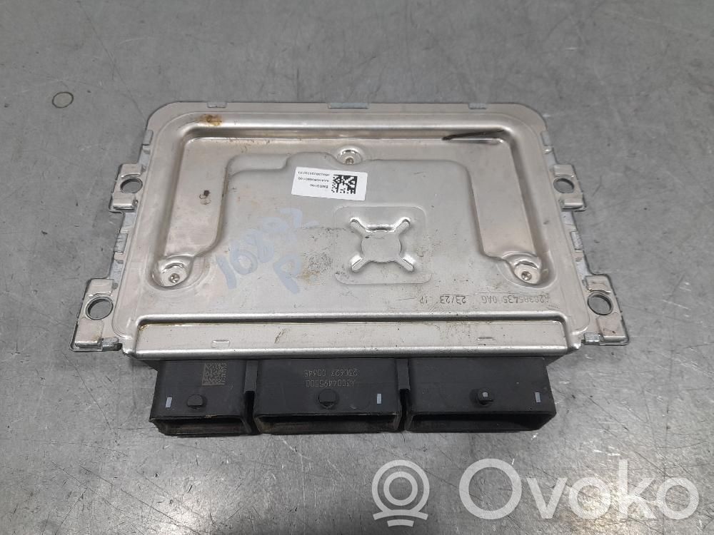 Calculateur moteur ECU   A4209009501