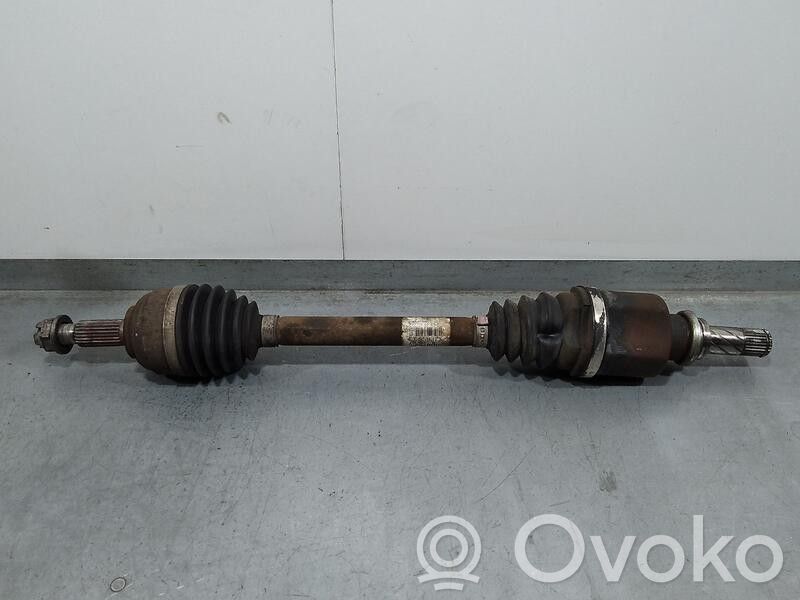 Etuvetoakseli   8200559377