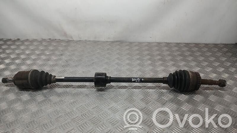 Etuvetoakseli   93184282