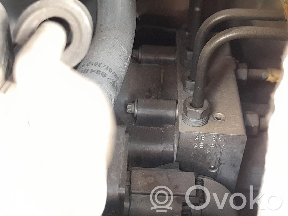 Pompe ABS   476606853R