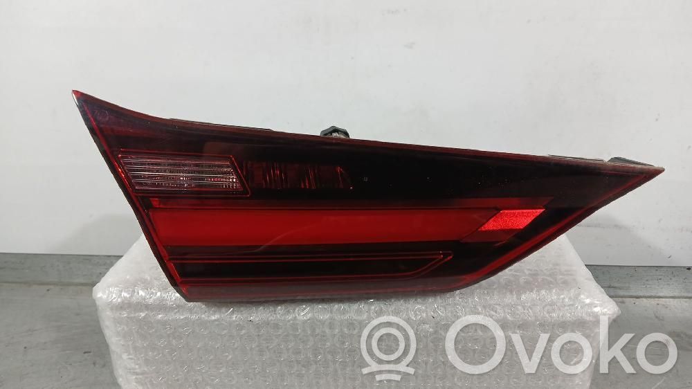 BMW 1 F40 Lampy tylnej klapy bagażnika 