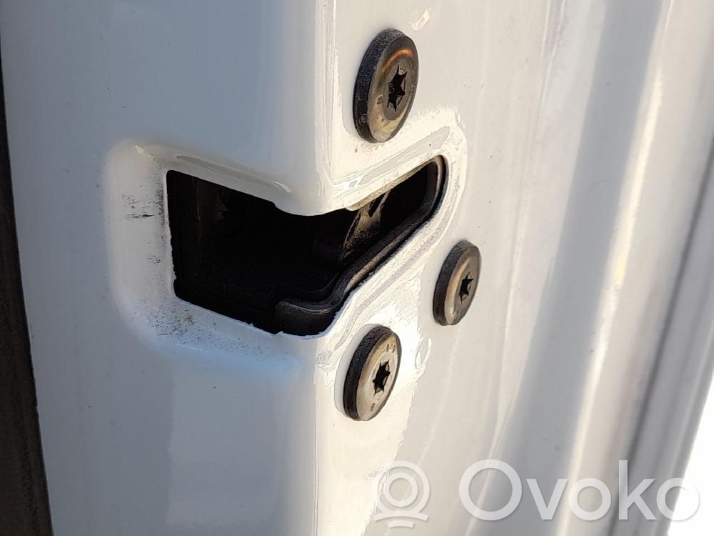 Nissan Townstar Zamek drzwi przednich 