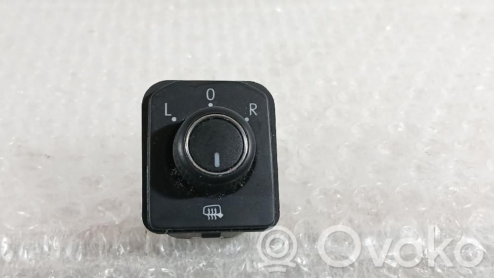 Przycisk regulacji lusterek bocznych   2G0959566BI