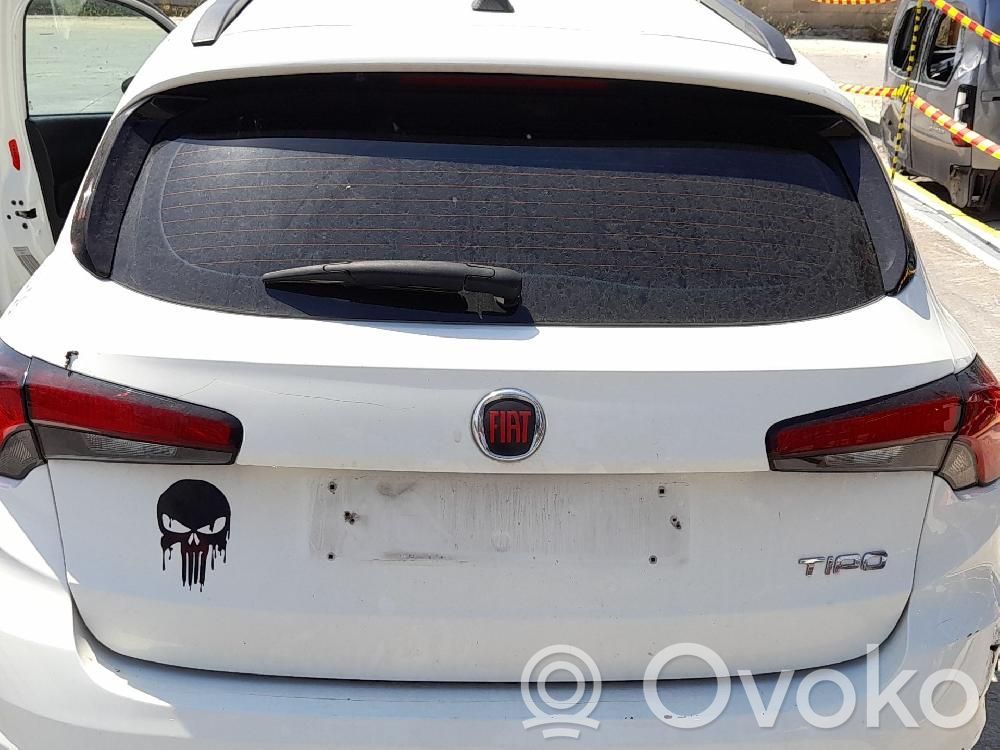Fiat Tipo Couvercle de coffre 