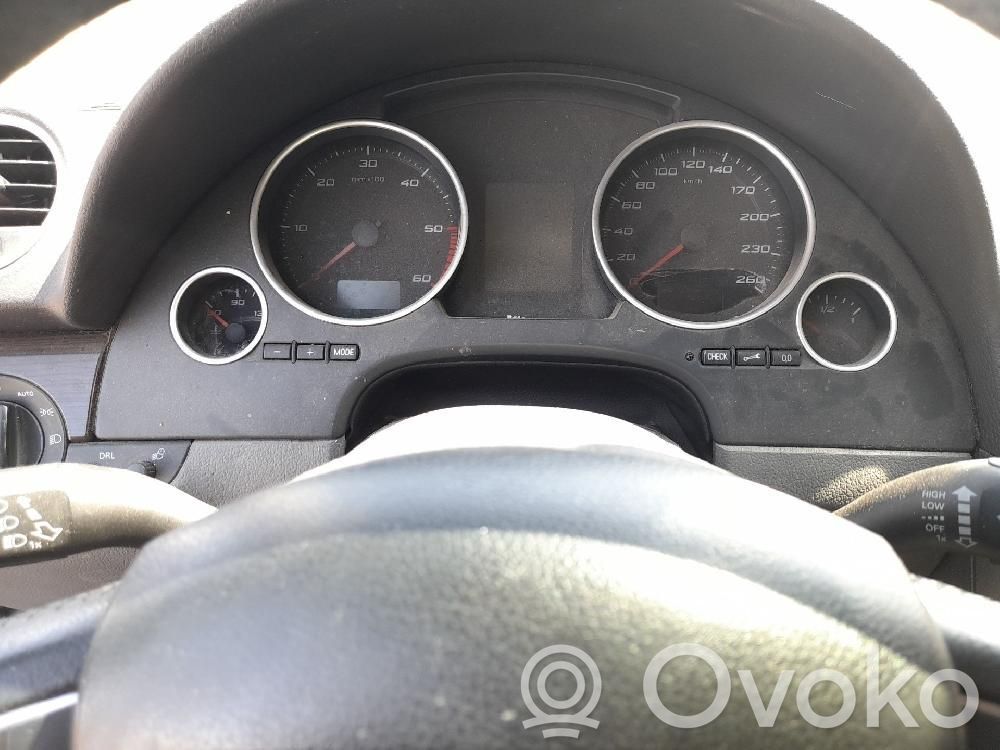 Seat Exeo (3R) Geschwindigkeitsmesser Cockpit 