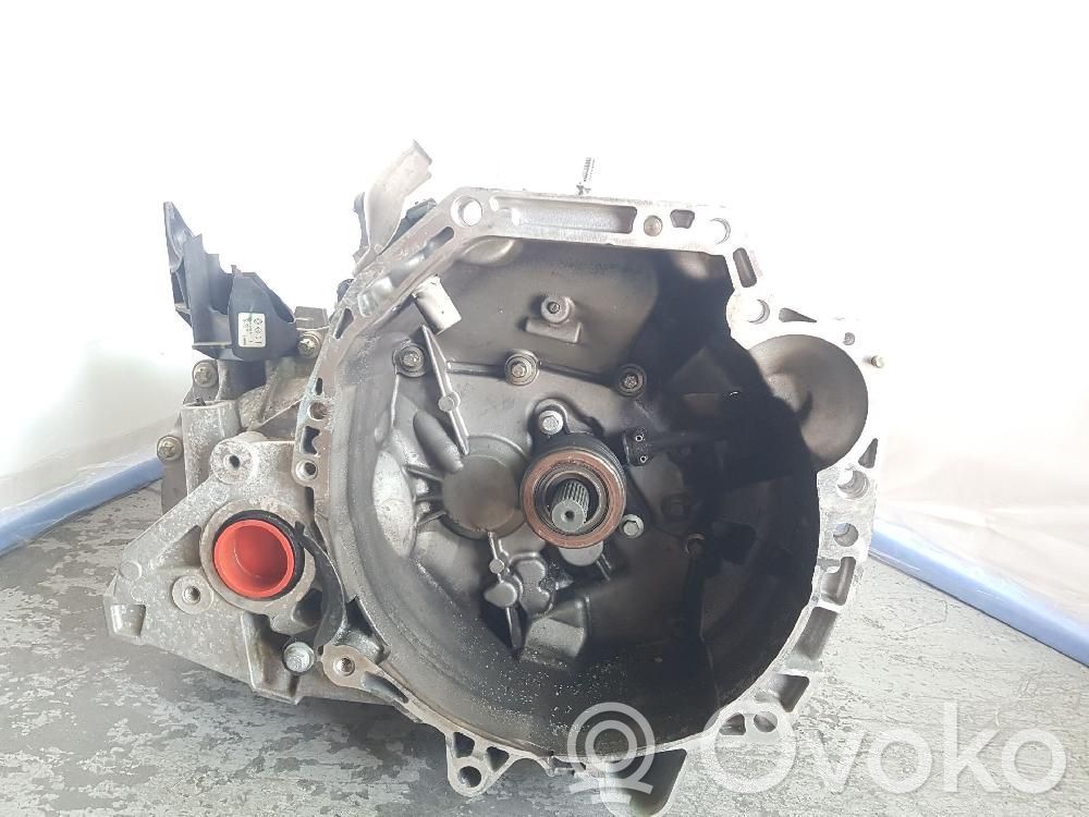 Nissan Micra K14 Scatola del cambio manuale a 5 velocità