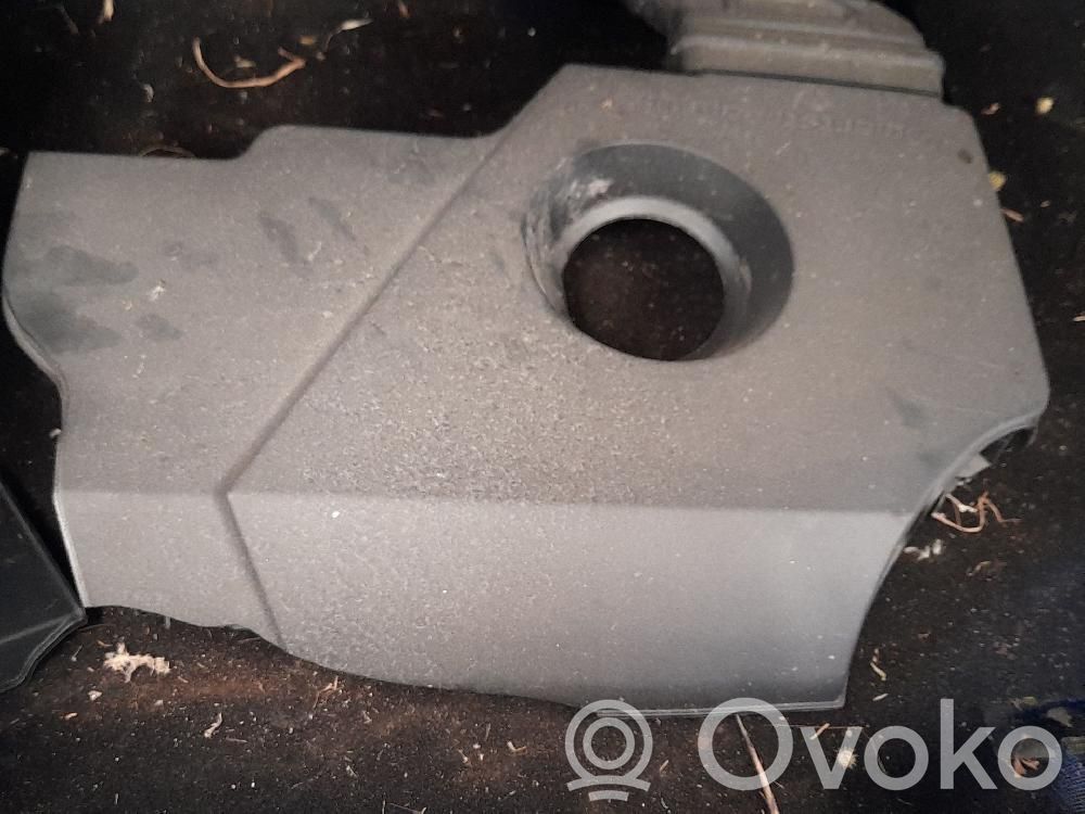 KIA Stonic Capac protecție motor 