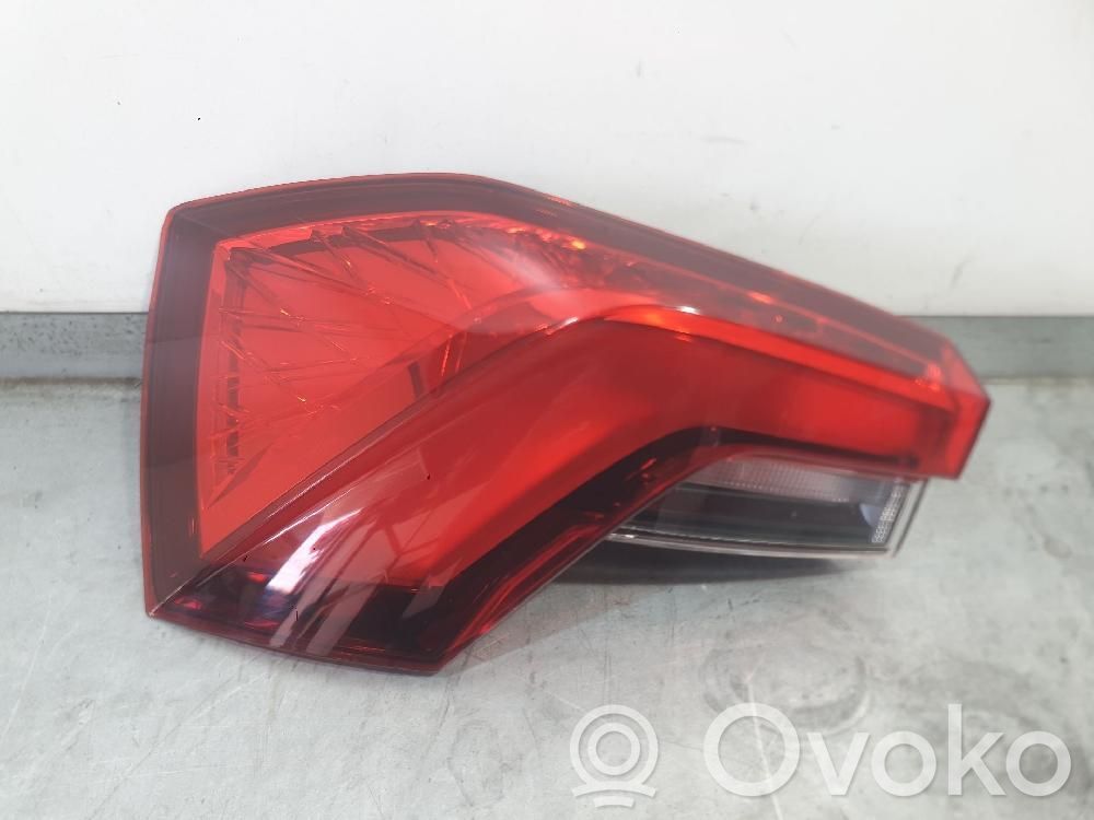 Skoda Kamiq Lampă spate în caroserie 