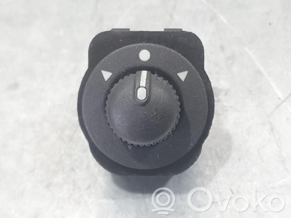Interruttore specchietto retrovisore   B569