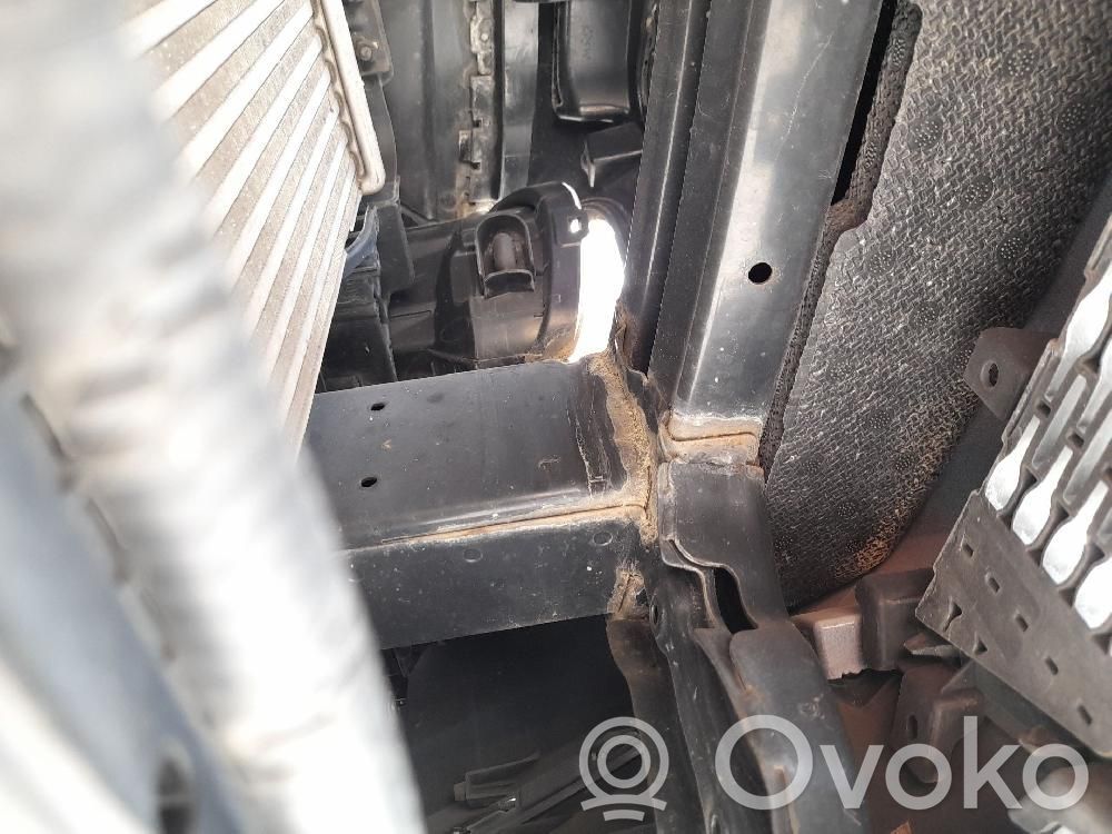 KIA Ceed Traverse de pare-chocs avant 