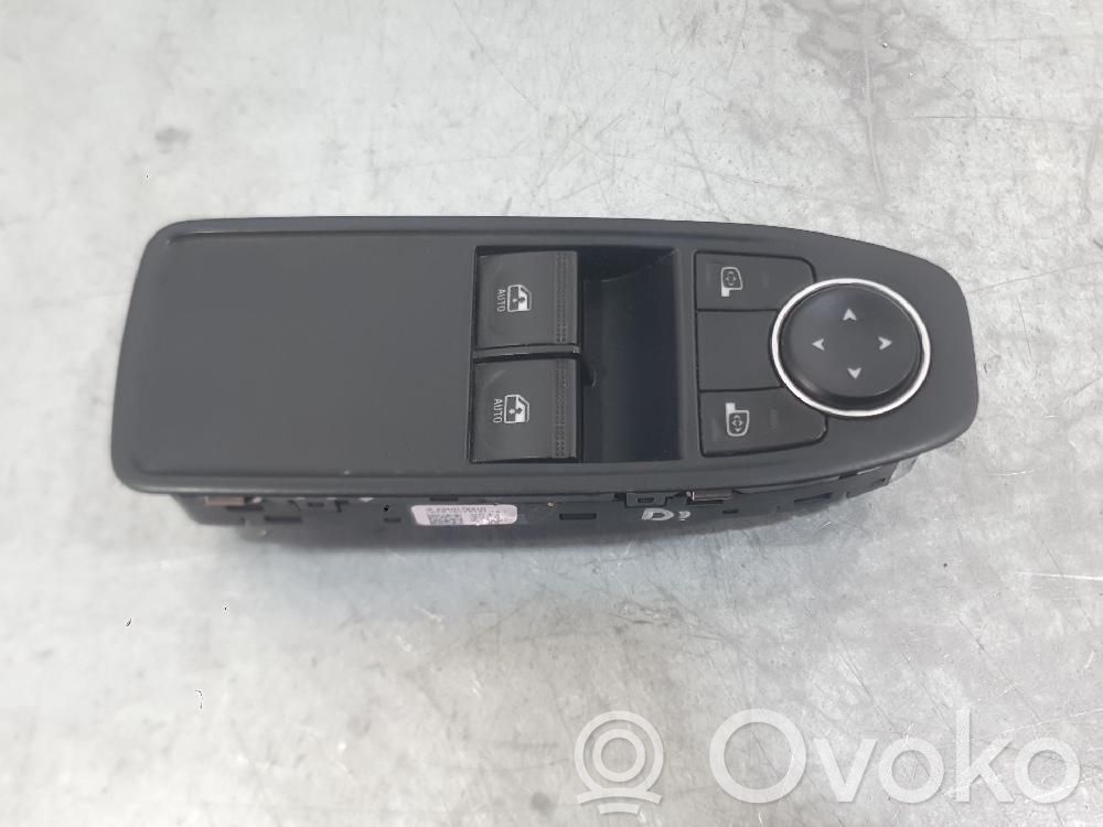 Renault Clio V Comutator comandă geamuri electrice 