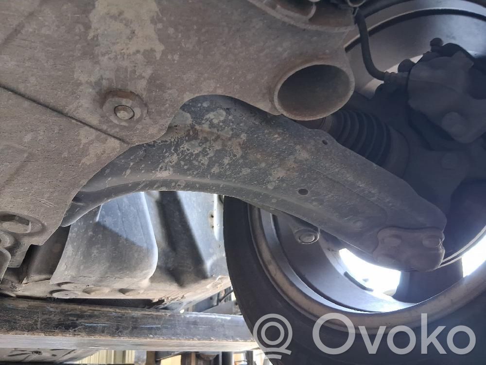 Renault Megane III Basculă inferioară față 
