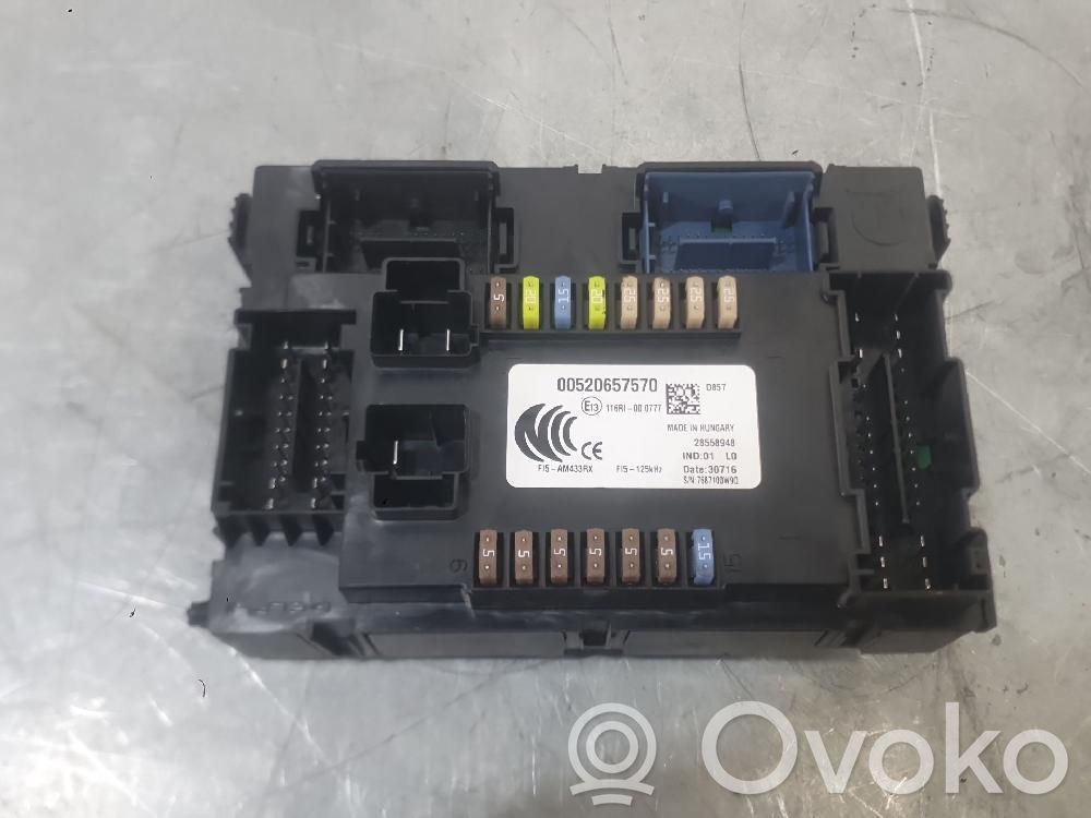 Fiat Tipo Ramka / Moduł bezpieczników