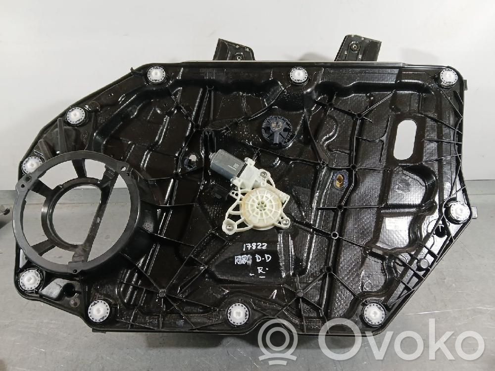 Ford Focus Macara ușă față cu motor 