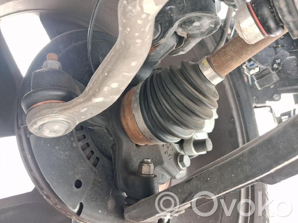 Renault Captur II Fuso a snodo con mozzo ruota anteriore