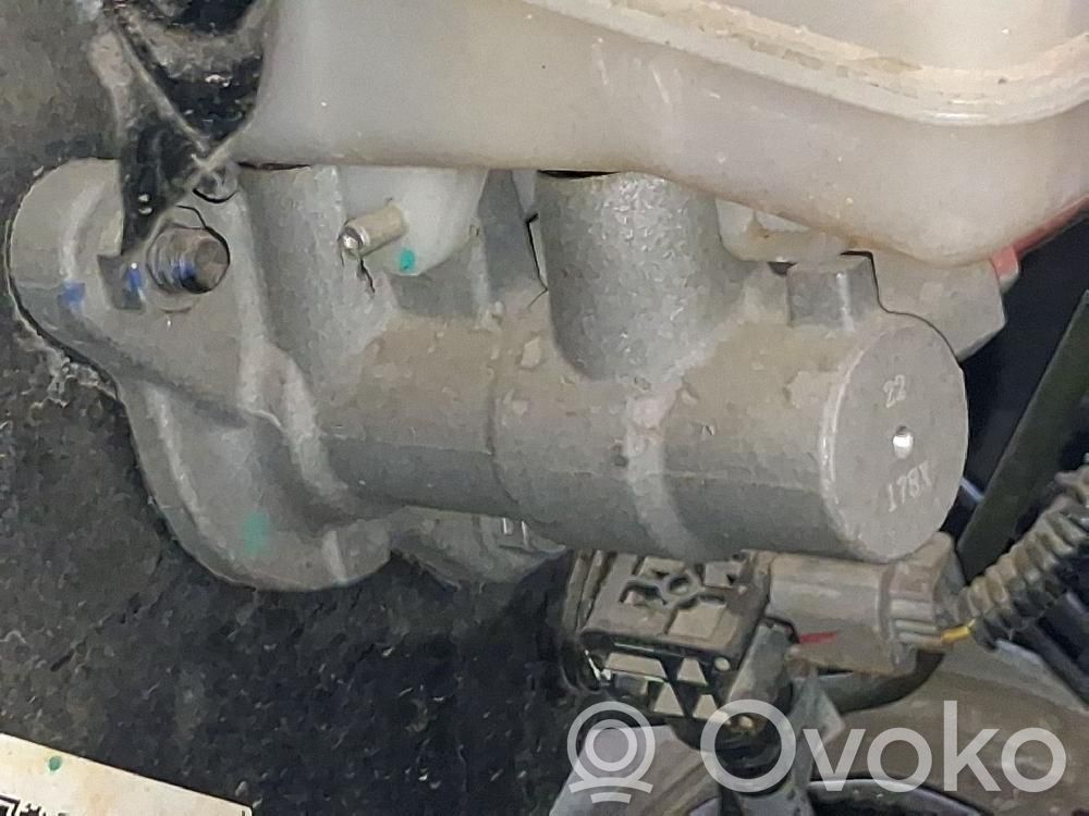 Dacia Spring Główny cylinder hamulca