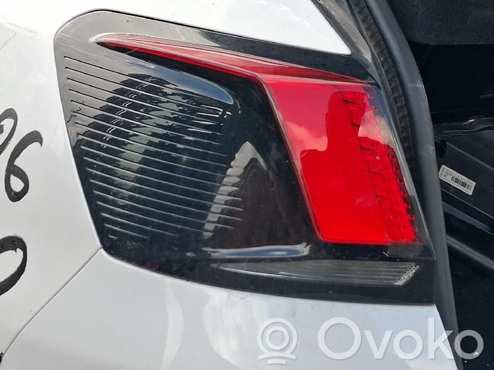 Peugeot 3008 II Lampa tylna