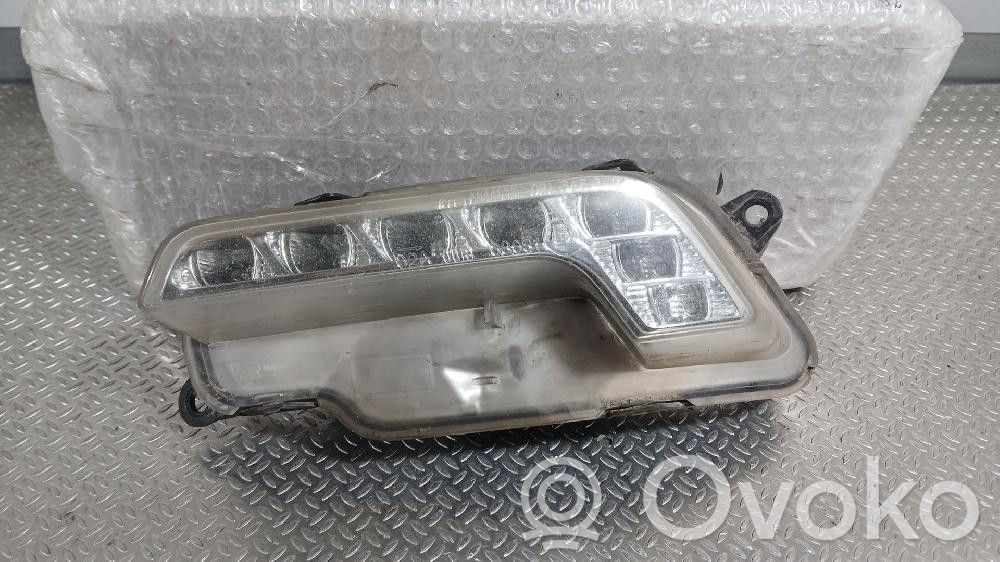 Mercedes-Benz E A207 Faro delantero/faro principal 