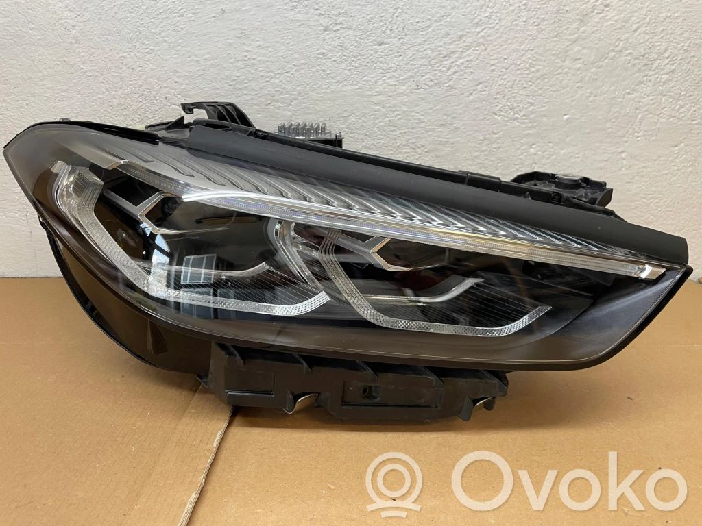 Scheinwerfer   8739584