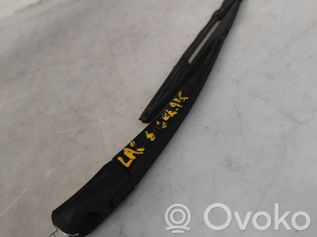 Renault Laguna III Brazo del limpiaparabrisas trasero 