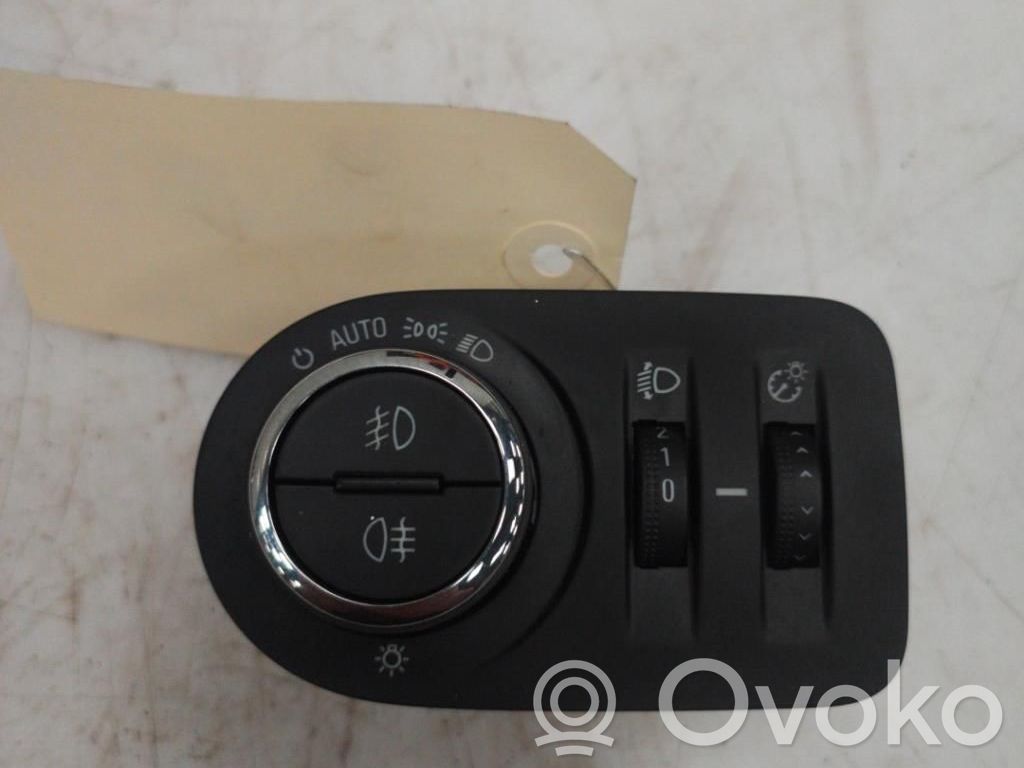 Opel Corsa D Light switch 