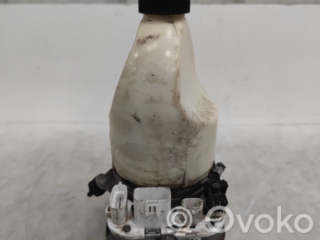 Power steering pump   93183575