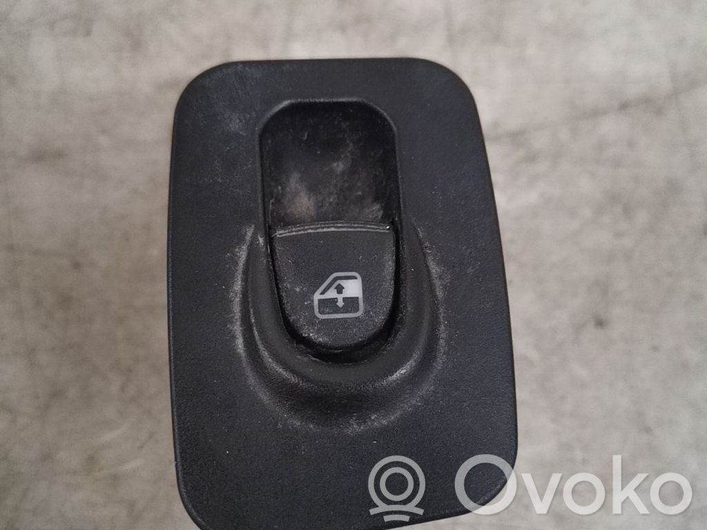 Lancia Ypsilon Electric window control switch 