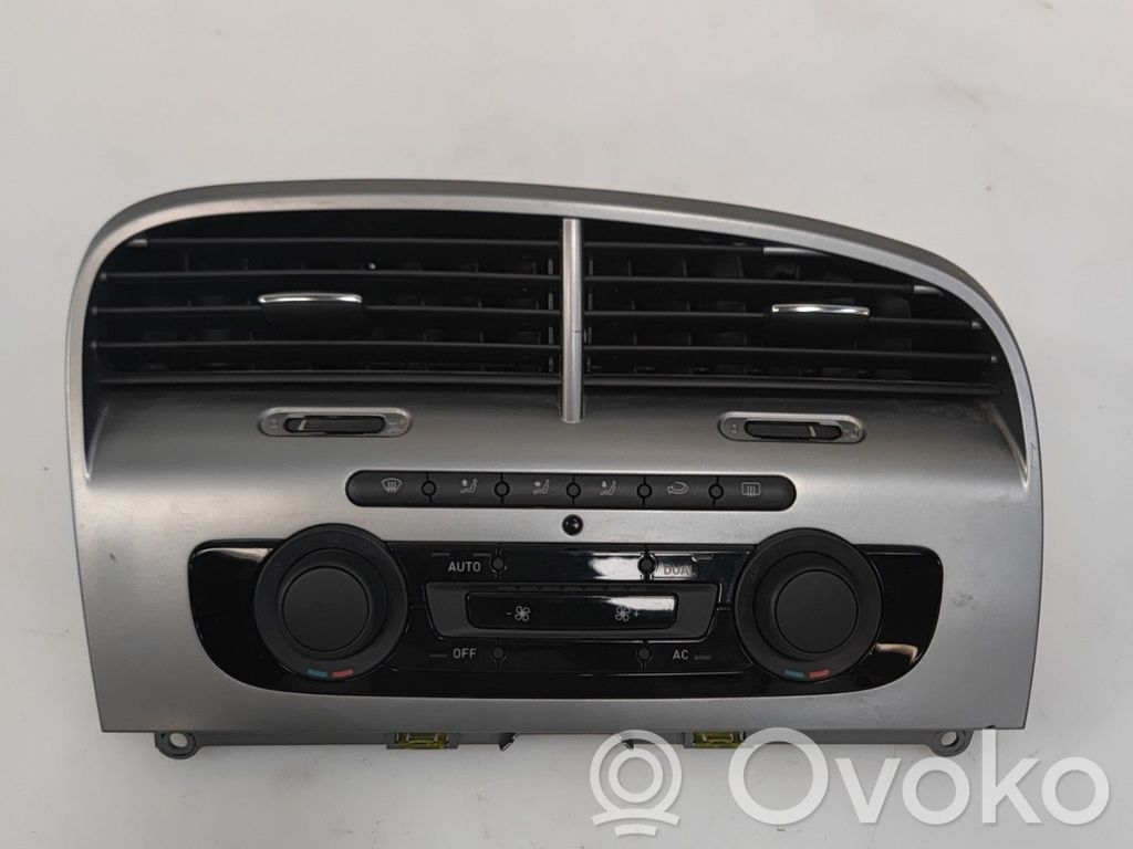 Climate control unit   5P0907044MAT7