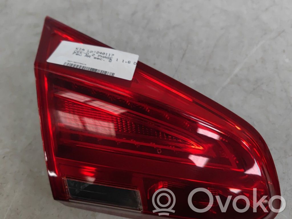 KIA Ceed Tailgate rear/tail lights 