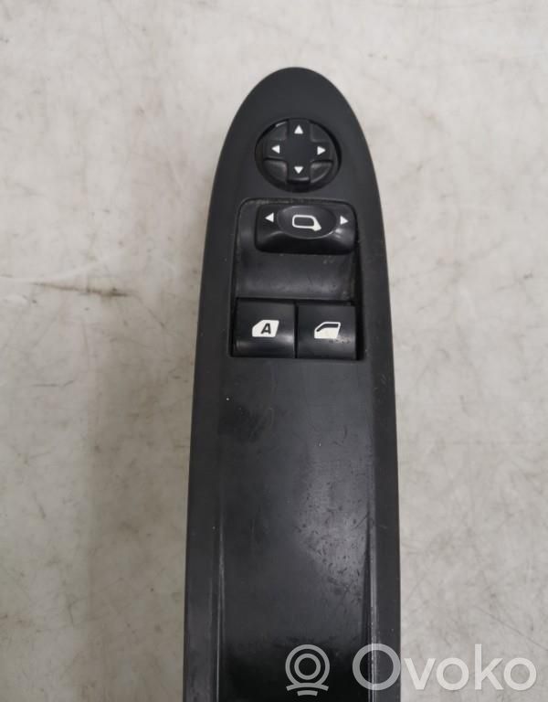 Electric window control switch   98012507XT