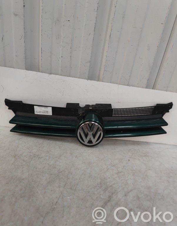 Volkswagen Golf IV Atrapa chłodnicy / Grill 